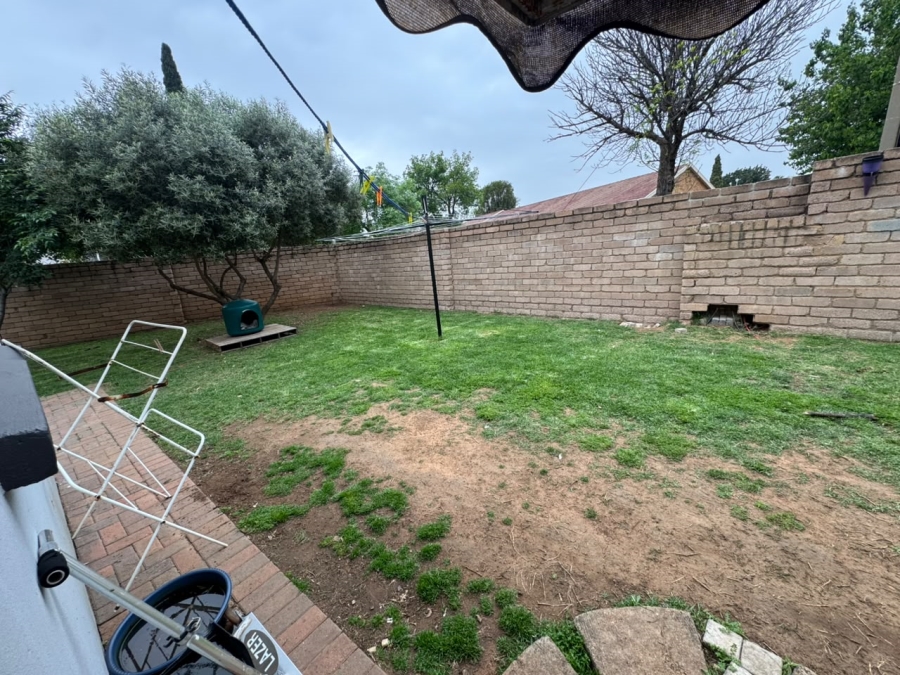 3 Bedroom Property for Sale in Songloed North West